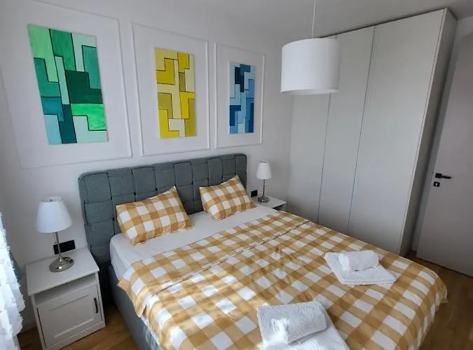 Mia Bella Apartment *